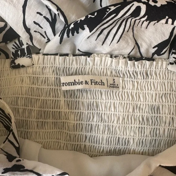 Abercrombie & Fitch Black White Floral Tiered Maxi Dress Size S - Picture 3 of 8